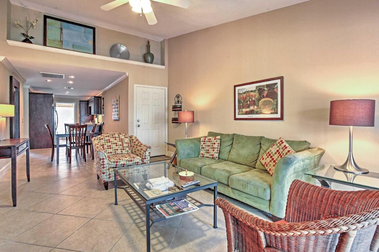 Colorful Galveston Retreat Steps From Beach And Pool 外观 照片
